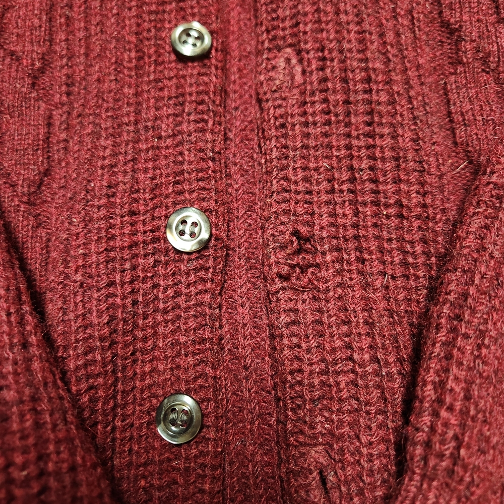 Elegant Maroon Cable Knit Cardigan - Picture 3 of 4